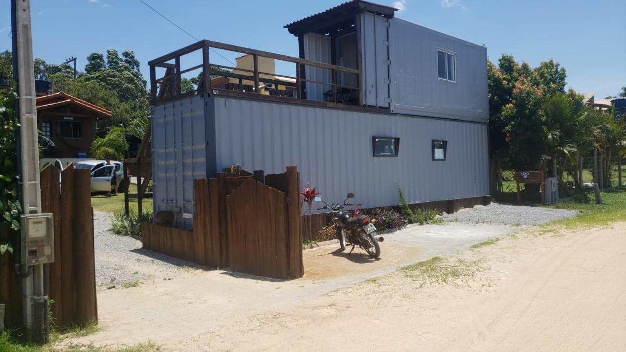 Hindu Box Containers E Cabanas Прайя-ду-Роза Экстерьер фото
