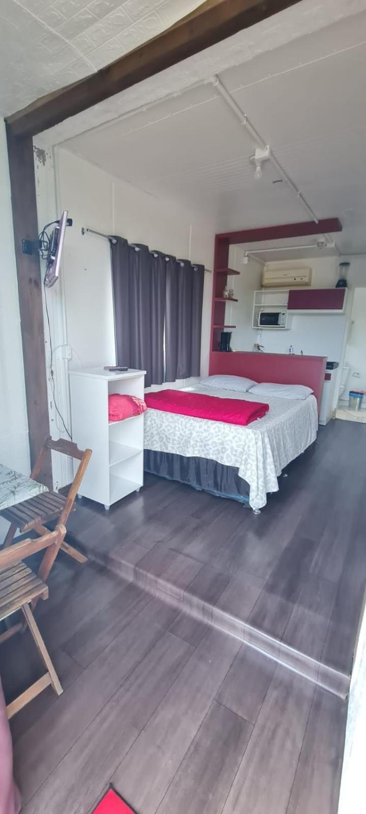 Hindu Box Containers E Cabanas Прайя-ду-Роза Экстерьер фото