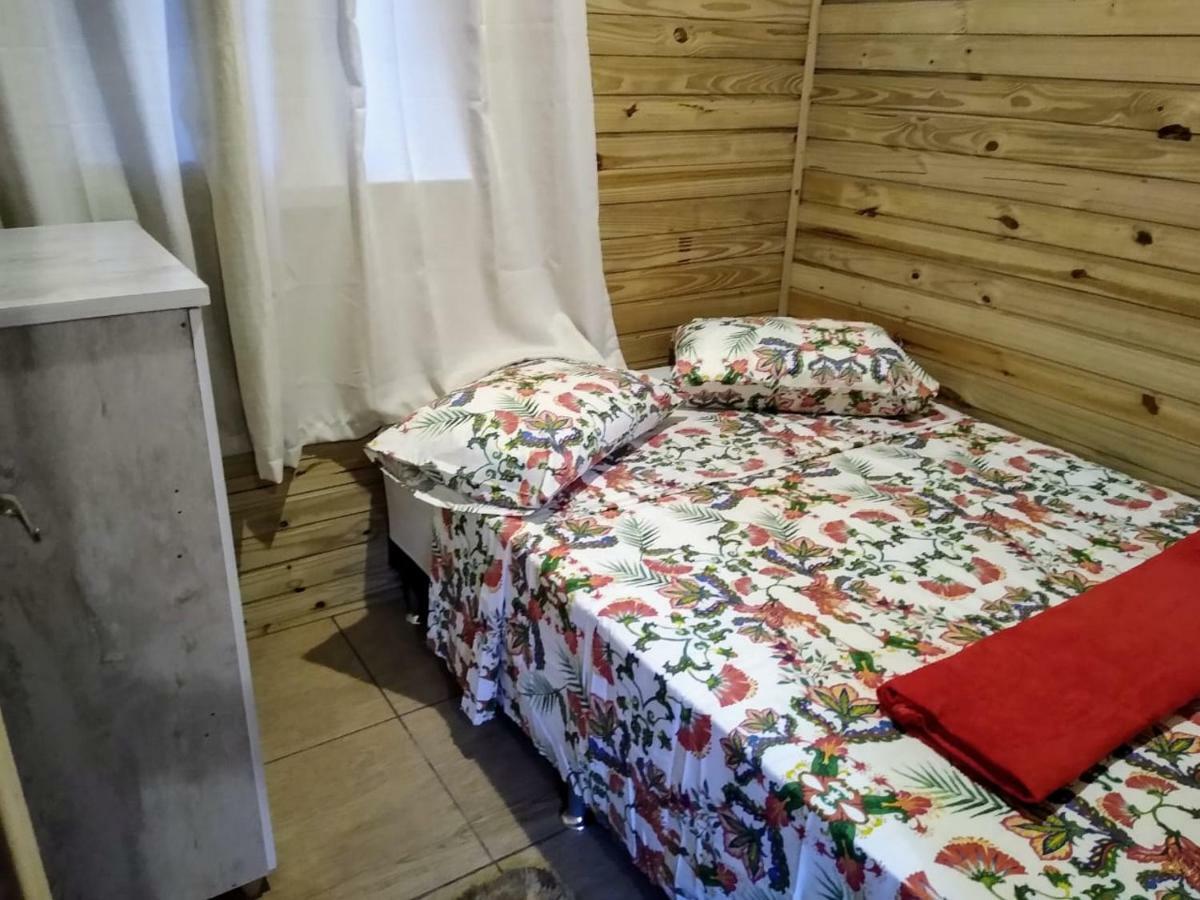 Hindu Box Containers E Cabanas Прайя-ду-Роза Экстерьер фото